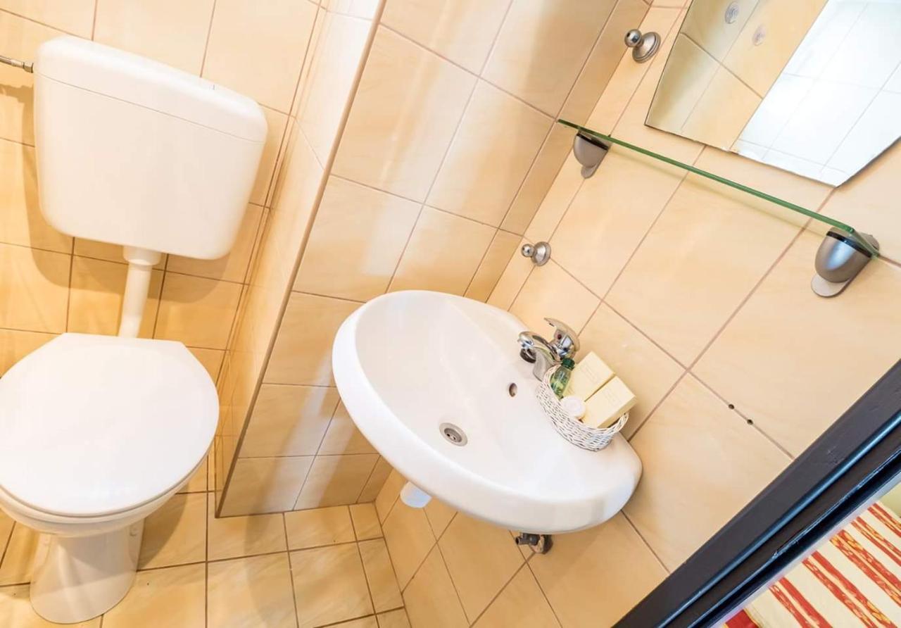 Apartmani Vlahusic Putniković Εξωτερικό φωτογραφία