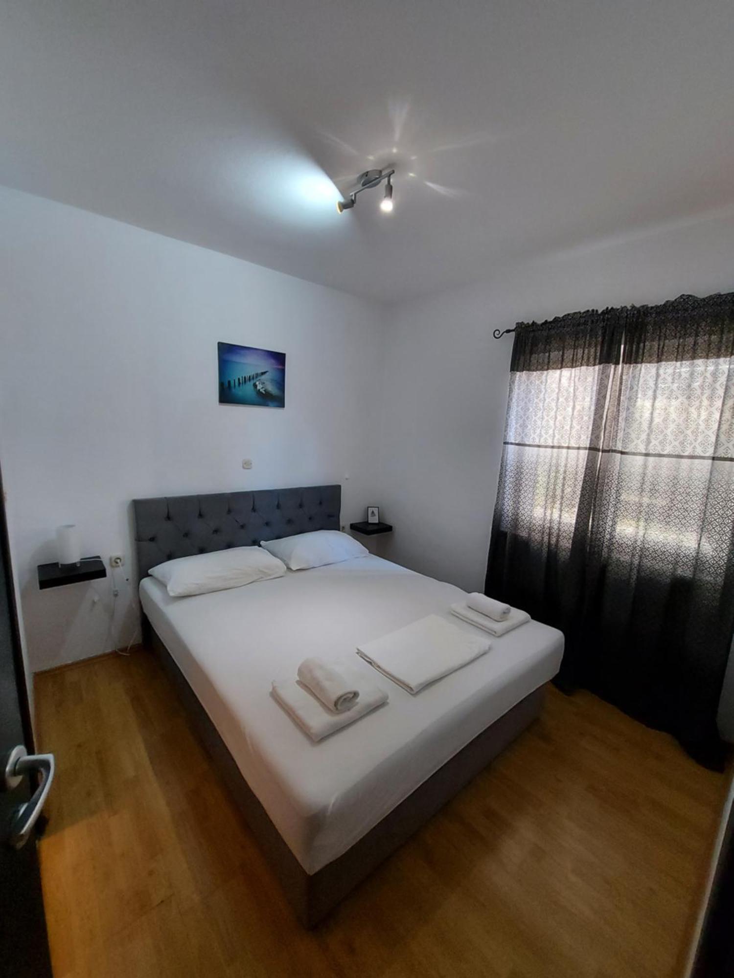 Apartmani Vlahusic Putniković Δωμάτιο φωτογραφία